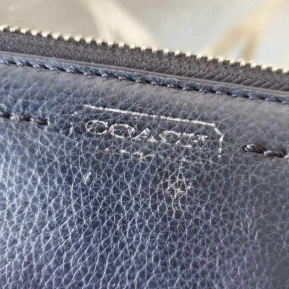 Coach Wallet - Picture 4 of 4